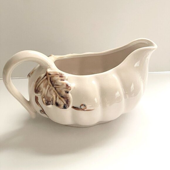 Pier 1 Hand Painted Stoneware Autumn Leaves Ribbed Handled Gravy Boat Creamware - Picture 2 of 9